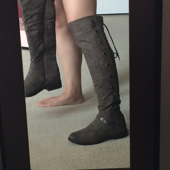 Kisses by 2 Lips over the knee boots LAST PAIR - Picture 8 of 8